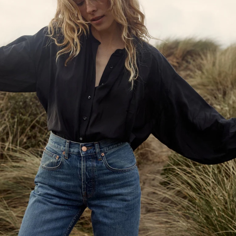 Doen Black Blouse